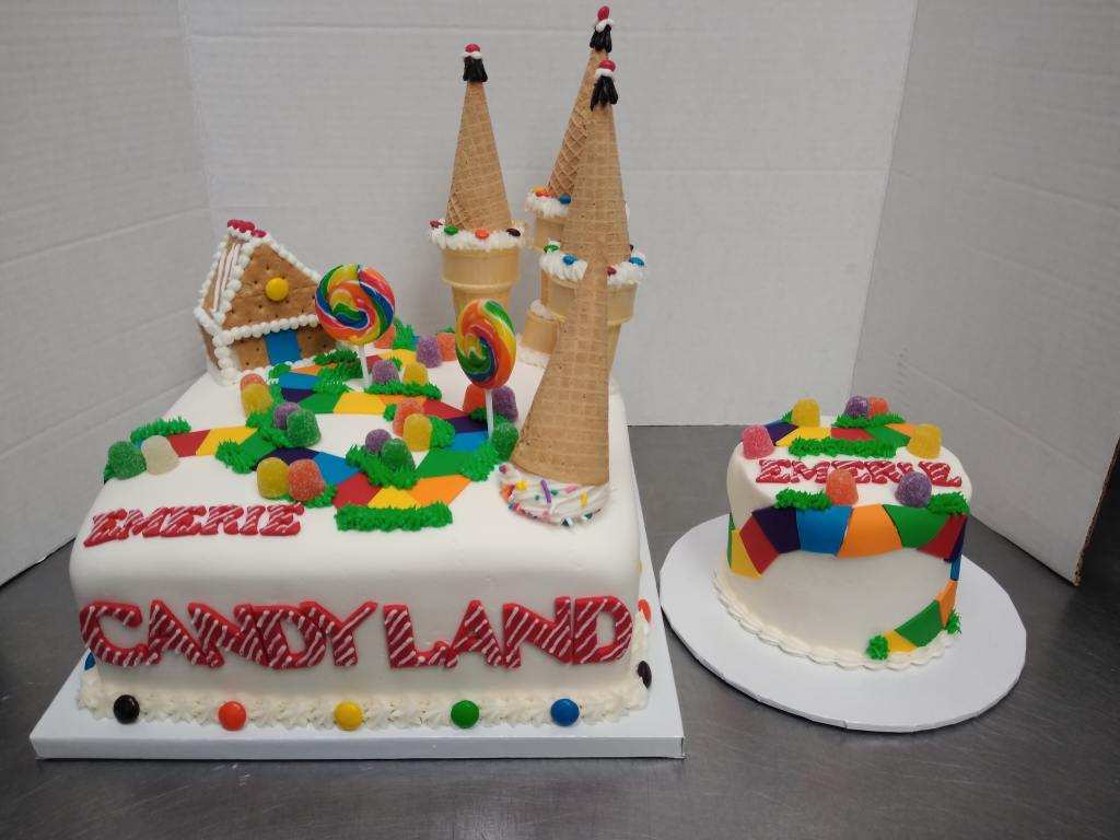 cimarronfastop's tweet photo. Who wants to play Candy Land?!🙋 🍭 🍬  

#CandyLand #BoardGame #Cake #Celebrare #CustomCake #Bakery #CimarronBakery #BakeryatCimarron #Candy #Treat https://t.co/hV1L7iIddp