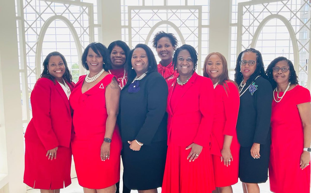 TCMDACDST's tweet photo. Members of Tri-County (MD) Alumnae Chapter at the 53rd Eastern Regional Conference!!
#DSTRC2022 #ERC2022 #ElevatingExcellence #EpicSisterhood https://t.co/L4aKurhZiF