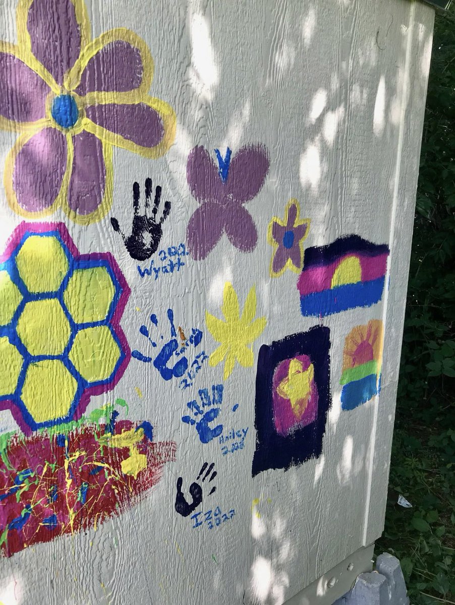 Leaving our lasting mark on Camp 🎨❤️