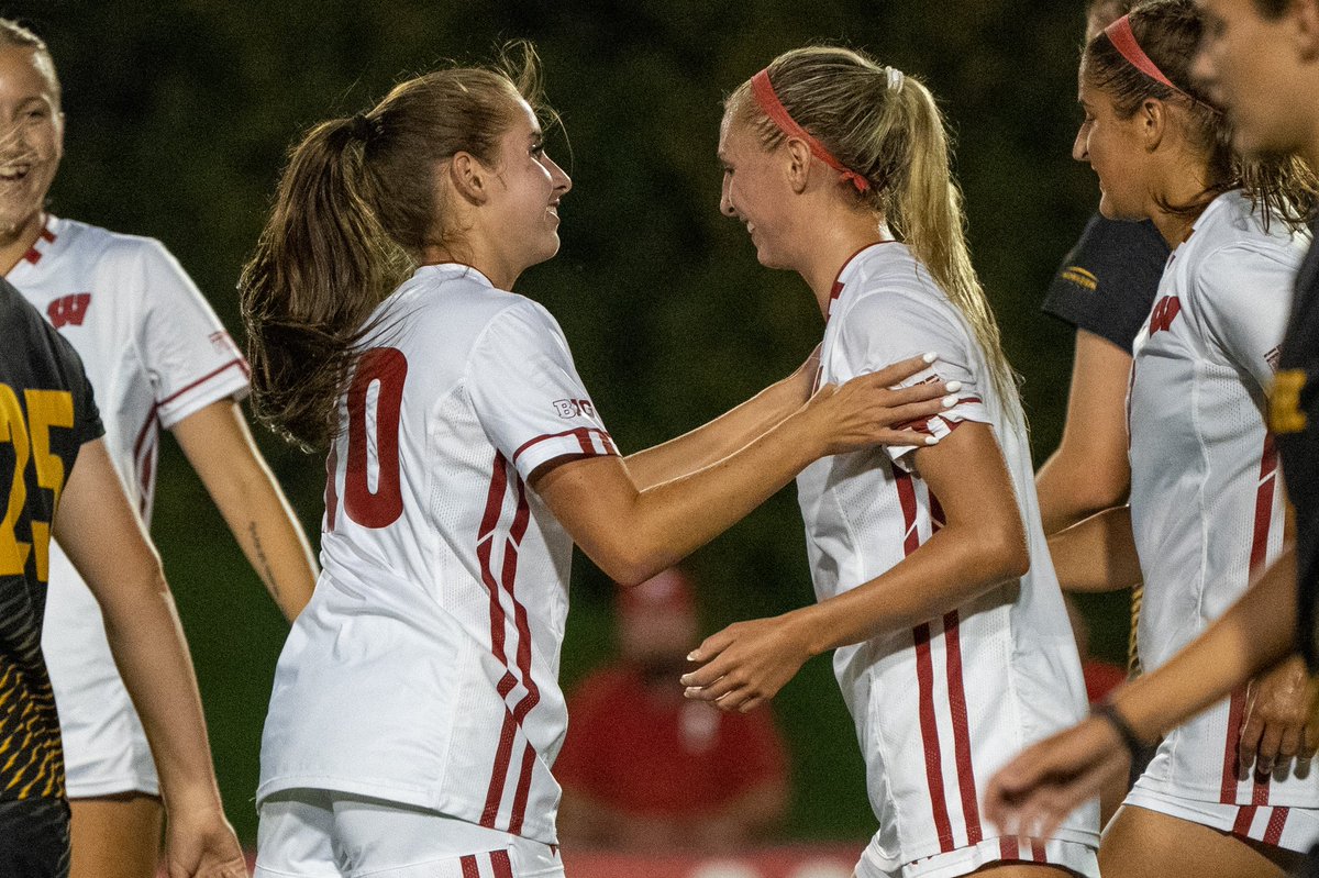 Stick it out ▶️ score the goal.