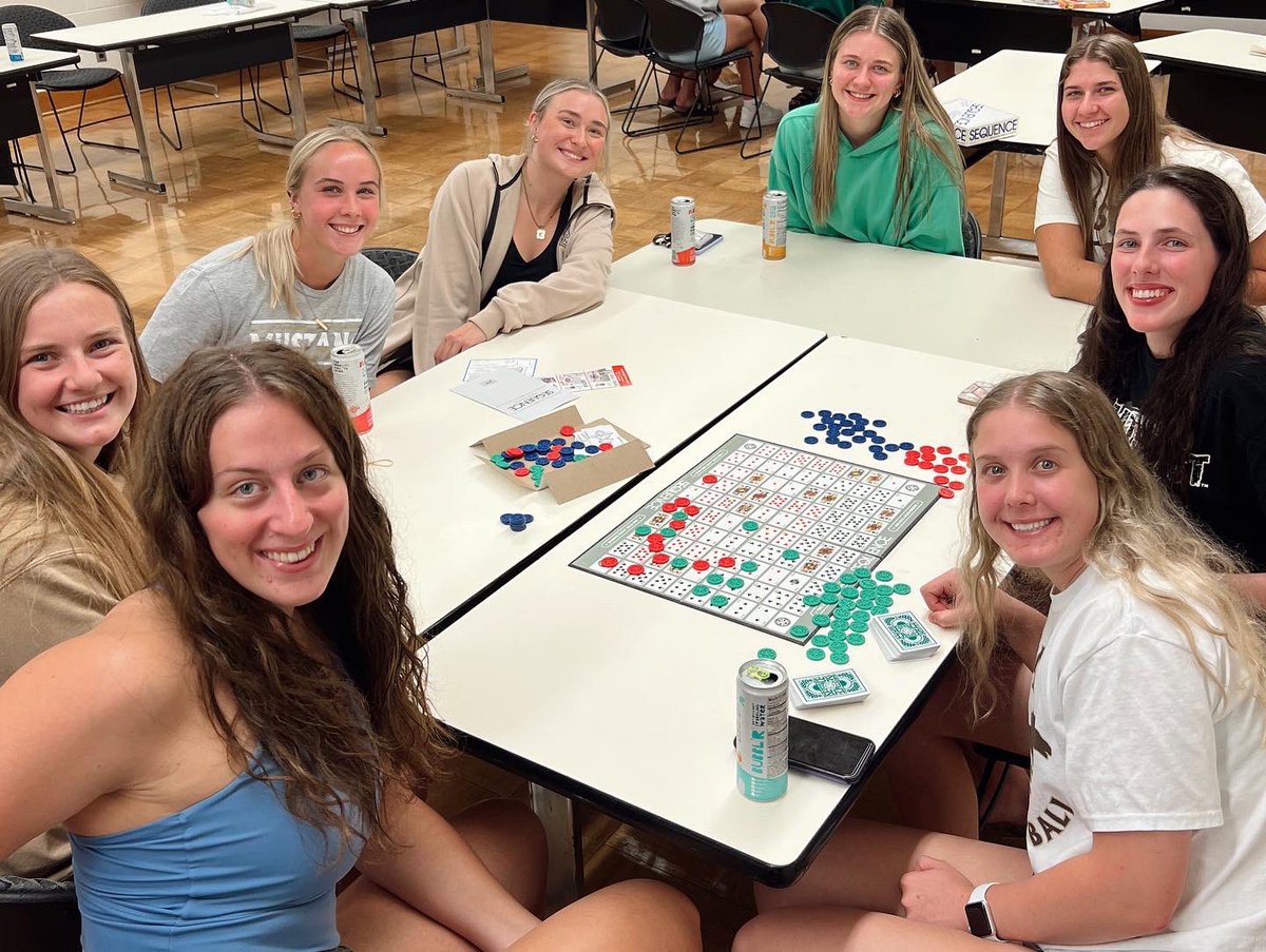 SMSUWomensHoops's tweet photo. Game Night before GAME DAY !! 
Thank you @SMSUVolleyball for having us tonight, can’t wait to cheer you on tomorrow !! #whiteout #letsride https://t.co/9MQu95AMS9