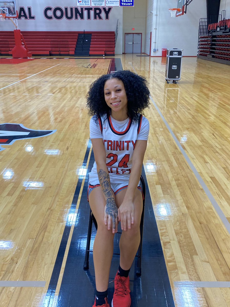 Briana Peguero🇩🇴 tweet media