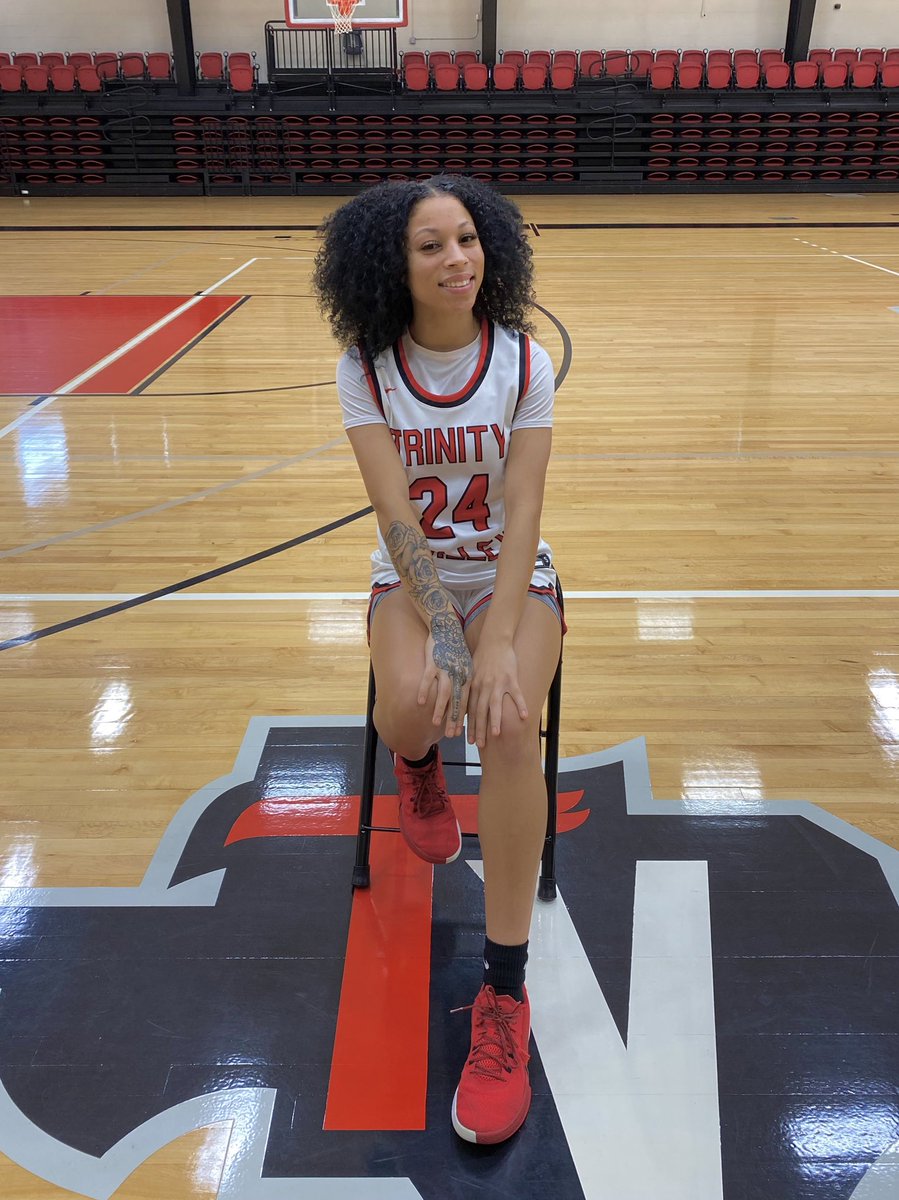 Briana Peguero🇩🇴 tweet media