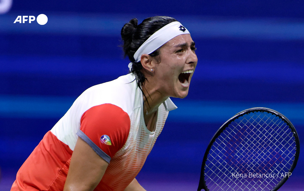AFP's tweet photo. #UPDATE Tunisia's Ons Jabeur demolished Caroline Garcia in straight sets to become the first African woman in history to reach the final of the US Open.

Fifth seed Jabeur dominated Garcia from start to finish of a one-sided semi-final, winning 6-1, 6-3 in just 1hr 6min https://t.co/Sli8D8wZYK