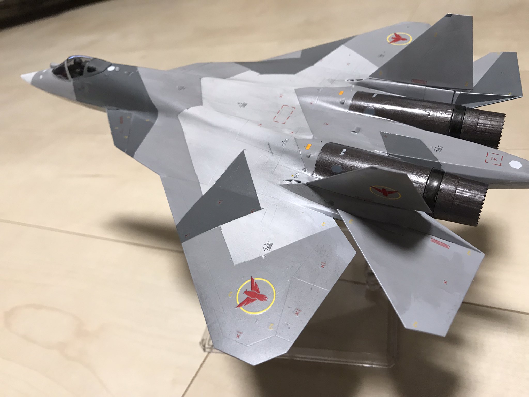 【トップガンマーヴェリック】1/144完成品 Su-57 ならず者国家仕様 ならずもの国家「第5世代戦闘機」（映画「トップガン