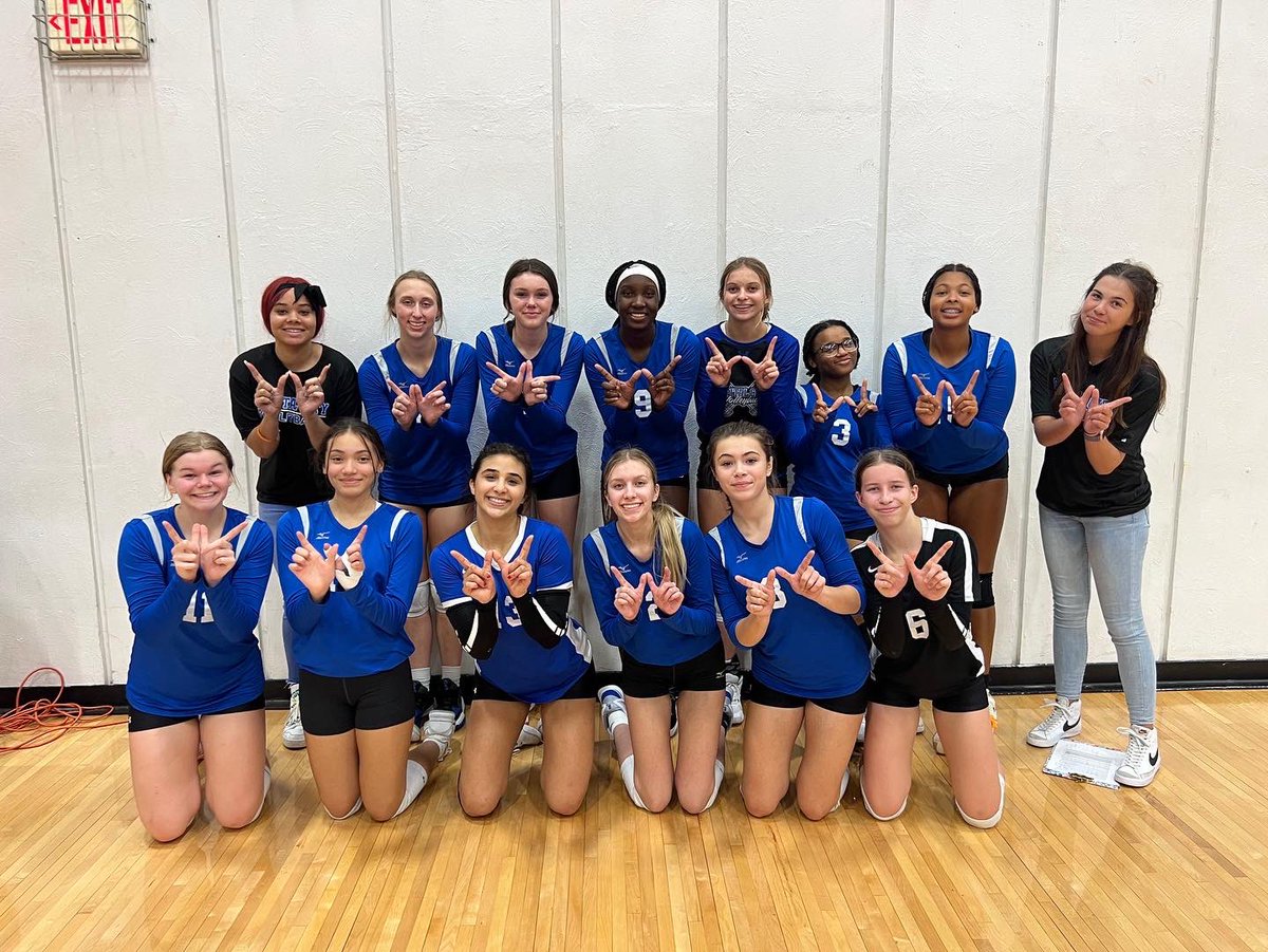 CapCityCavsVB's tweet photo. That’s a sweep for your Lady Cavaliers!! Way to take control and win in 3 Varsity! #ALLOUT #CC4L 💙🏐 https://t.co/cvRzsmmHLx