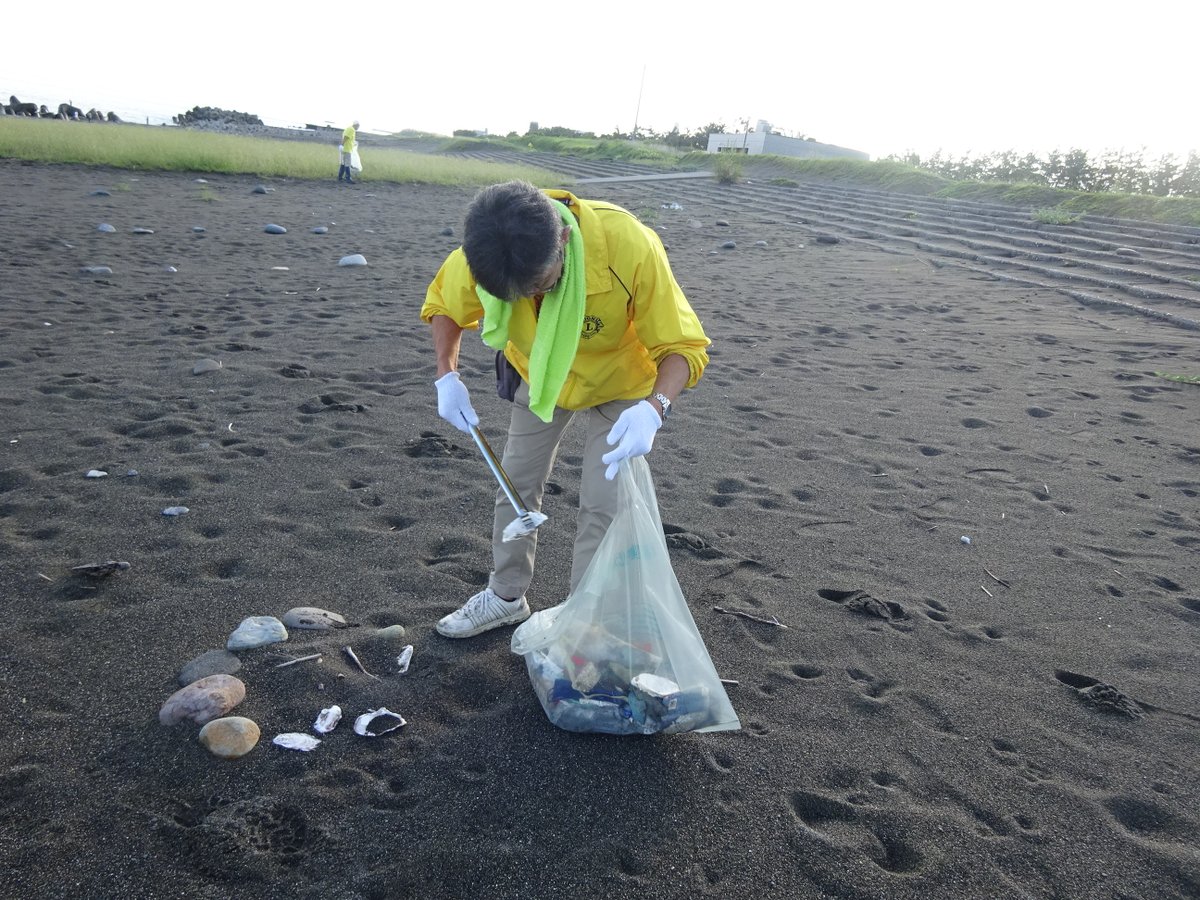 ItoigawaGeopark's tweet photo. 「#iACTiON(アイアクション)」ビーチクリーンリレー
9月4日(日)に、糸魚川市青海地域の須沢海岸で、糸魚川ライオンズクラブ支部パル・ポラリスさんに活動いただきました!
最後はきれいに分別までしてくれました✨
ありがとうございました‼
#アイアクション #糸魚川 #ビーチクリーン #海ごみ https://t.co/Um94kxPHgA