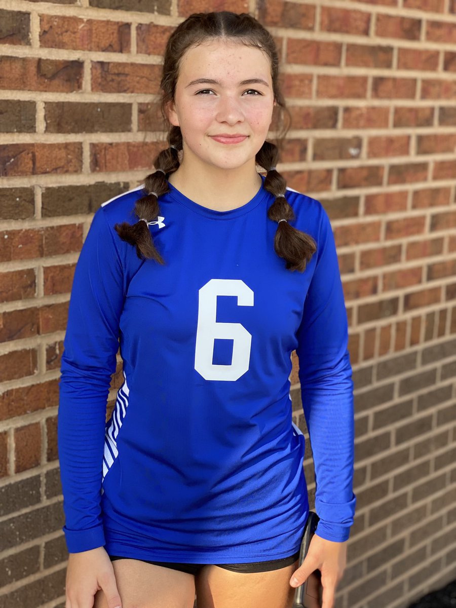 RBenignus's tweet photo. Lady Bears taking the win today against Oak Hills in their first game of the season. This girl was on fire with some killing serves 🏐 Awesome job Rylan! @BBJHVolleyball #bigcelebration #letskeepitup #jhvolleyballseason https://t.co/Ox0TUfRPtb