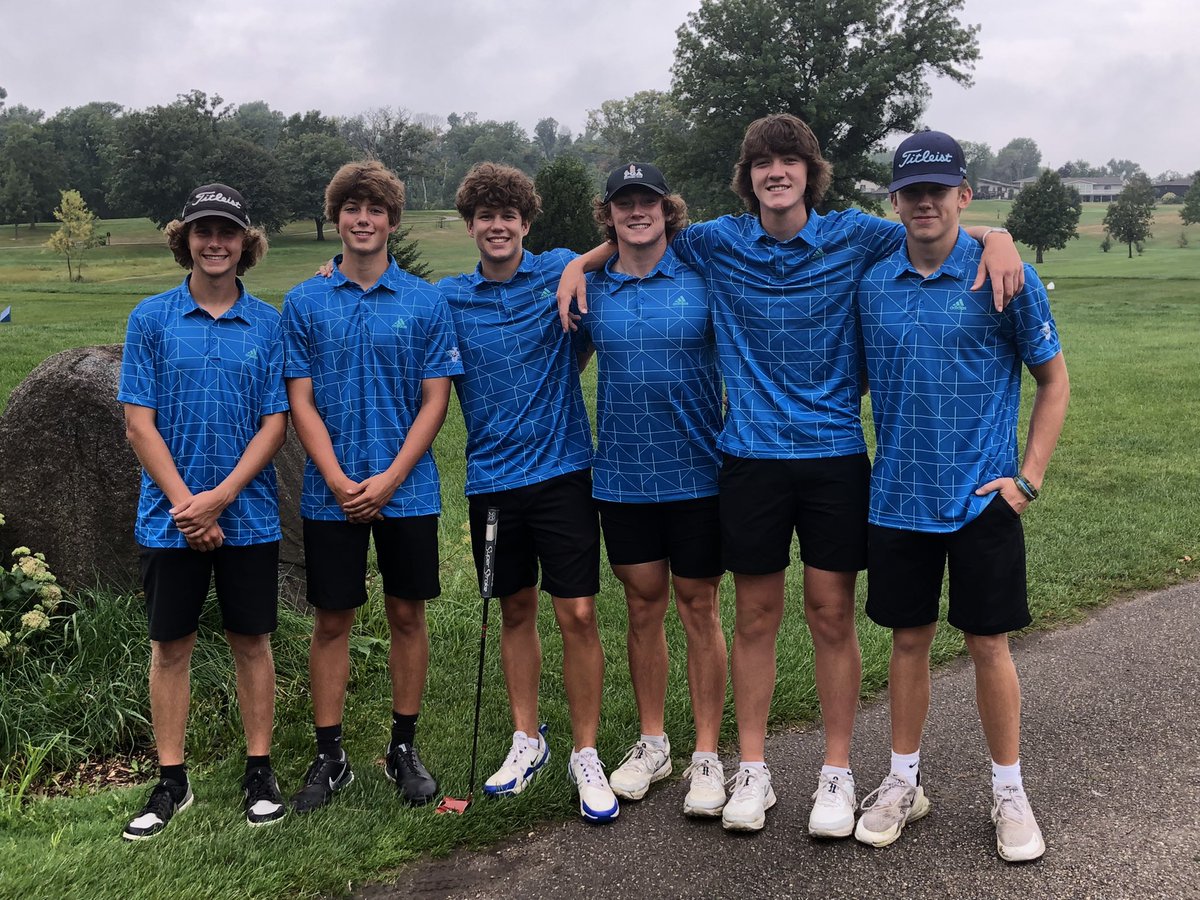 On Tuesday the J-Hawks shot 320 at ellis led by Logan Miller 77, Jake Strain 80, Logan Augustine 81, Landon Augustine 82. Adam and Logan Boll also shot 93 and 96.