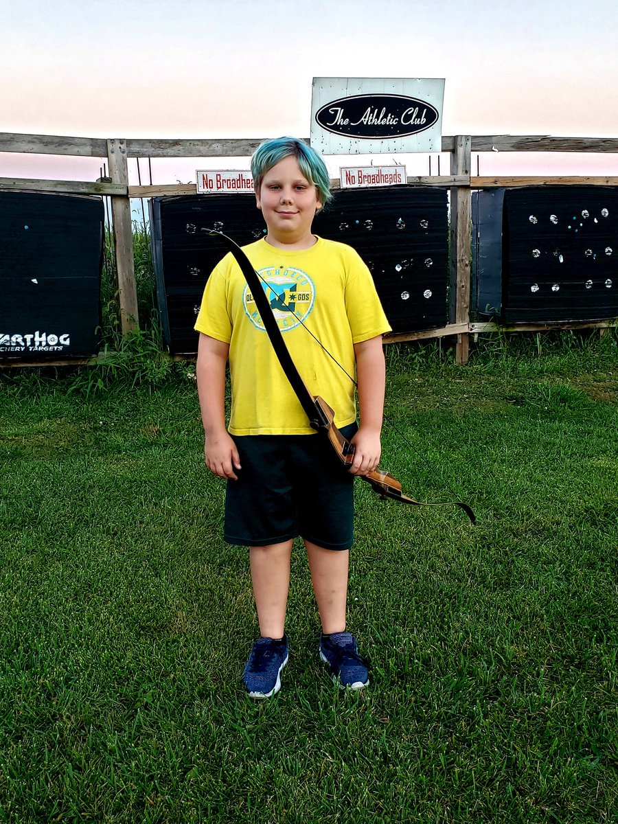 BarefootCoyote1's tweet photo. Proud of my son for completing his Archery program tonight. Maarsii / Miigwetch to the great folks at the Friendship Centre for putting it on. #archery #outdoorskills #indigenouspeople #caifc https://t.co/tC1nIz9J13