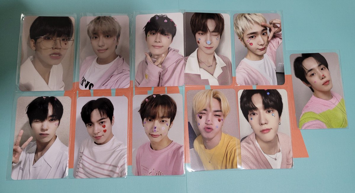company0630's tweet photo. 오메가엑스 미공포 양도합니다

재한 휘찬 세빈 한겸 태동 XEN 젠 제현 
케빈 정훈 양혁 예찬 포카 포토카드 
오메가엑스 양도 교환 https://t.co/ccBuqE0Ar6