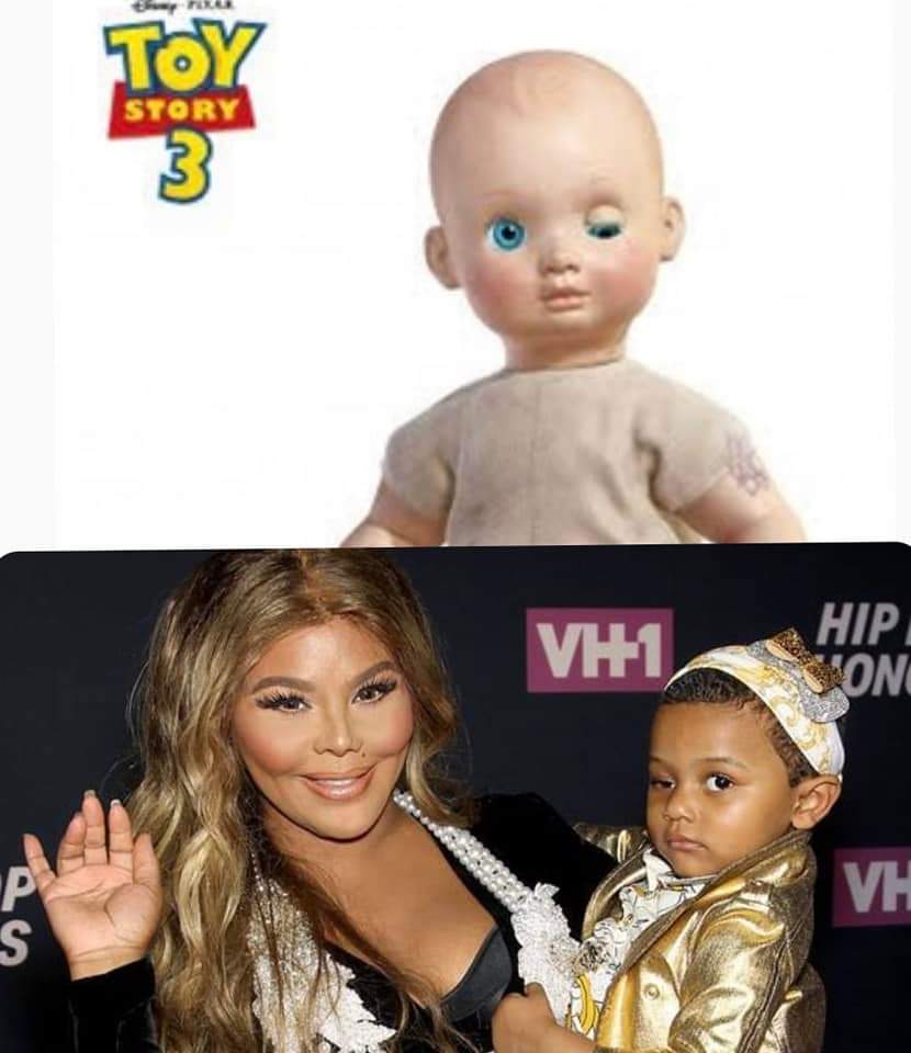 barbz847's tweet photo. Lmaoooooooo @LilKim how can you talk about it when https://t.co/W2XYBocM5R