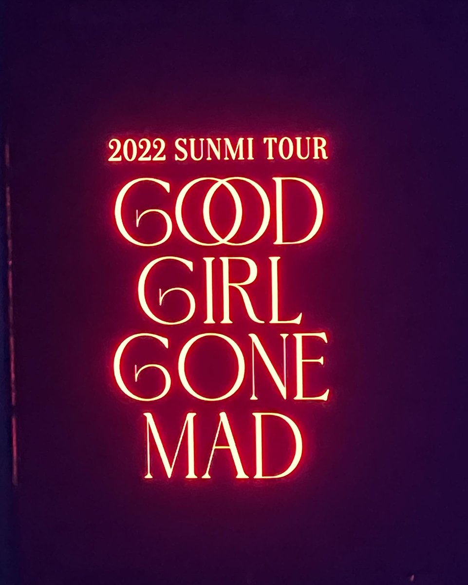 complexkesha's tweet photo. ❤️❤️❤️ #goodgirlgonemadtour #GOODGIRLGONEMAD #sunmi #SUNMI_TOUR_GOODGIRLGONEMAD #sunmiinatlanta @miyaohyeah https://t.co/Bj25e6KIzS