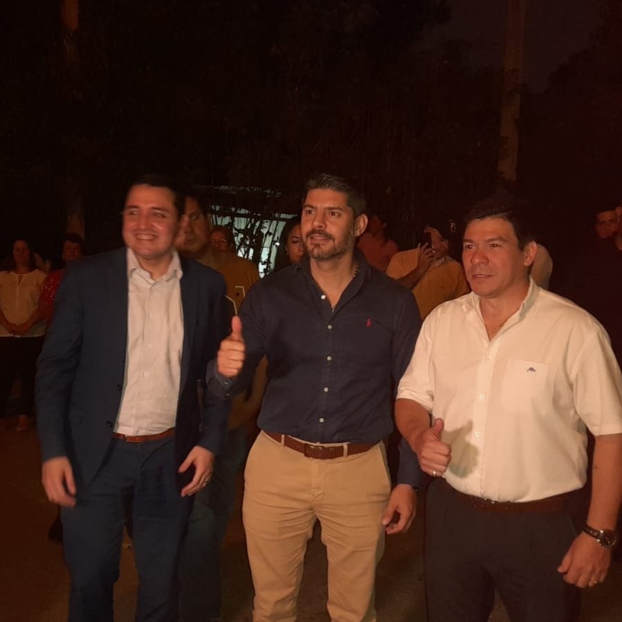 JesusLaraPy's tweet image. 📍 Inauguramos el asfalto sobre la calle Ricardo Esperanza Leiva. 

🚧 Esta obra representa el trabajo conjunto entre los vecinos, @juntasuncion  y el intendente @oscarodriguezpy de @AsuncionMuni

🚧 ¡Los trabajos van a seguir!

#ZeballosCueAvanza 
#JesusLaraConcejal