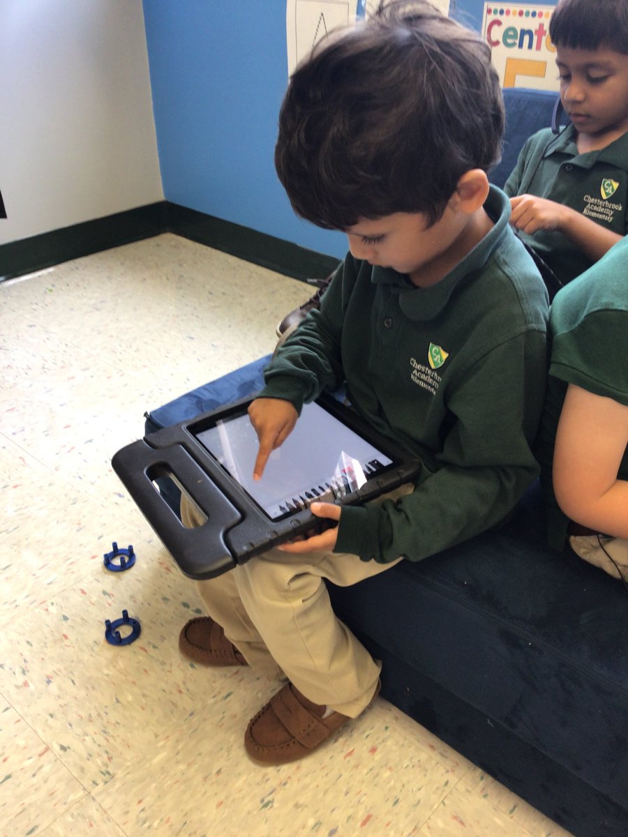 CBAWestChester's tweet image. PreK explored Sketching and Listening to ebooks on their IPads! #onlyatcba #technologyiscool #prektechteam
