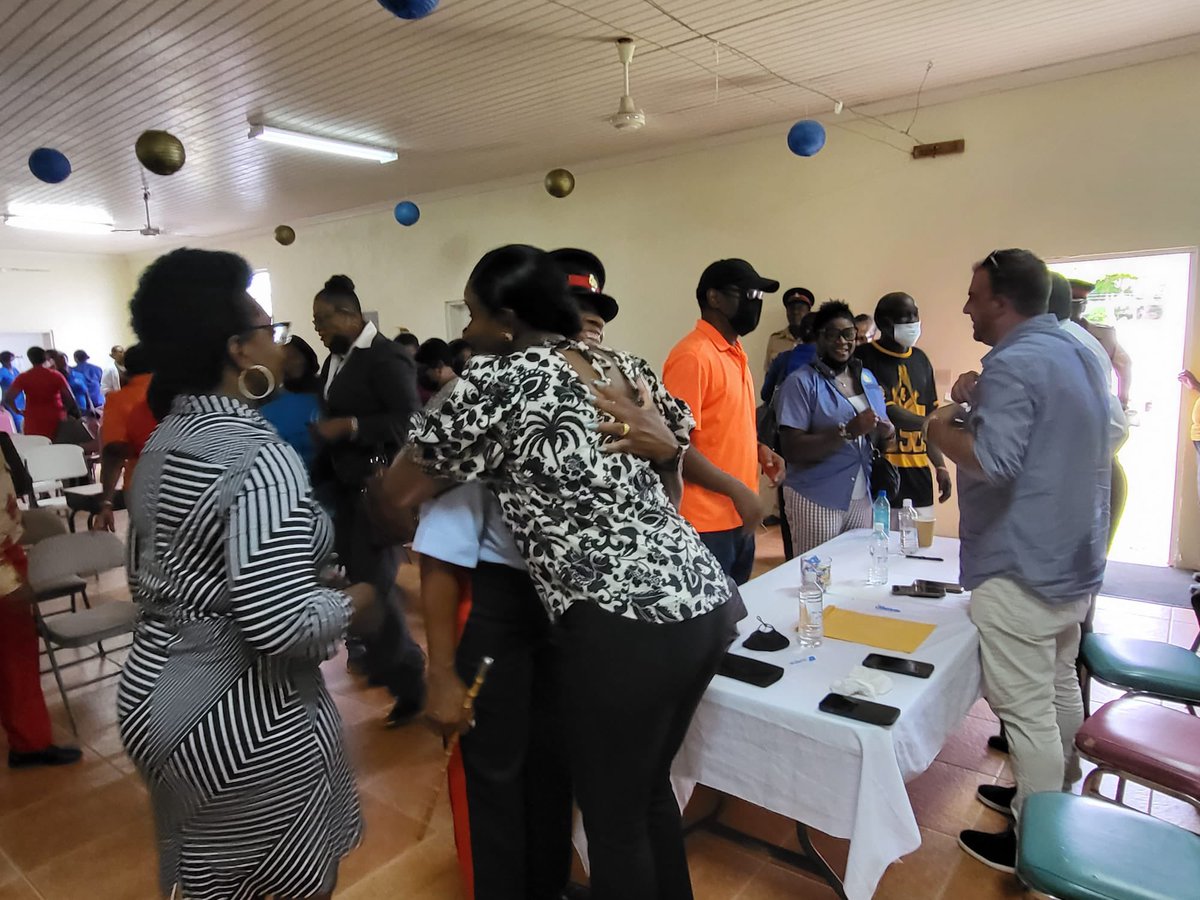 PiaGloverRolle's tweet photo. Another excellent meeting with public servants in Eleuthera!
Today we were in South.
Thank you so much Min. Clay Sweeting, MP for the invitation.
We are getting the work done and ensuring that our people’s longstanding issues are addressed and resolved.
#piaforprogress
#mpsupdate https://t.co/RPFIG3vBQO