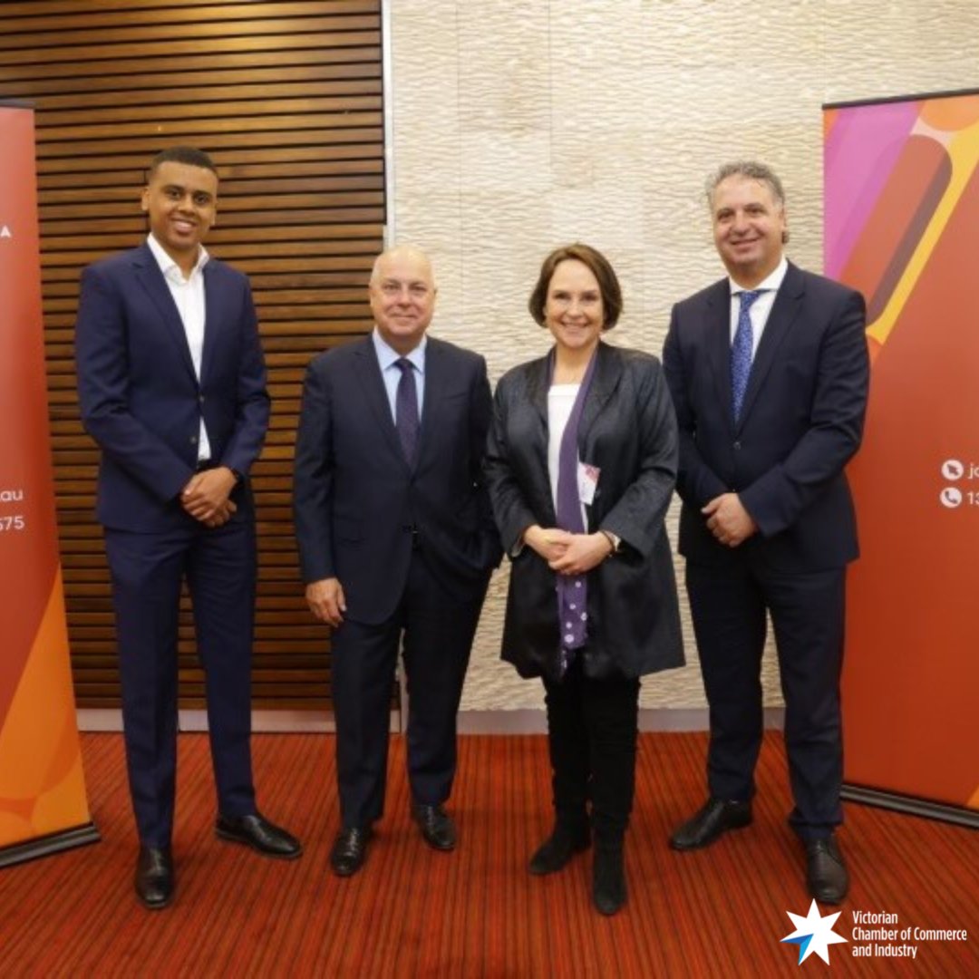 The Victorian Chamber is proud to partner with @VicGovDJPR and Youth Activating Youth <a href="/YAY_Org/">Youth Activating Youth</a>  to co-deliver an internship program, which will deliver career opportunities for youth experiencing barriers to employment.

Read more victorianchamber.com.au/news/new-progr…

<a href="/timpallas/">Tim Pallas</a> <a href="/JaalaPulford/">Hon. Jaala Pulford</a>