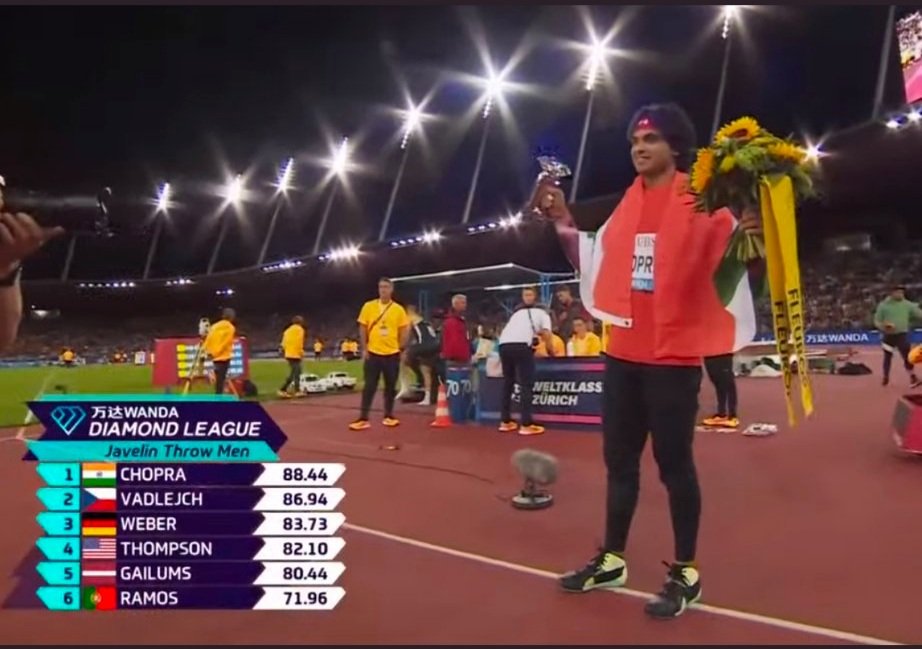 adgpi's tweet photo. #IndianArmy congratulates Olympic Gold Medallist Subedar @Neeraj_chopra1 on becoming the first Indian to win the Diamond League 2022 Championship Trophy at #Zurich with a throw of 88.44 m. 

#IndianArmy https://t.co/BL98vB4lwi