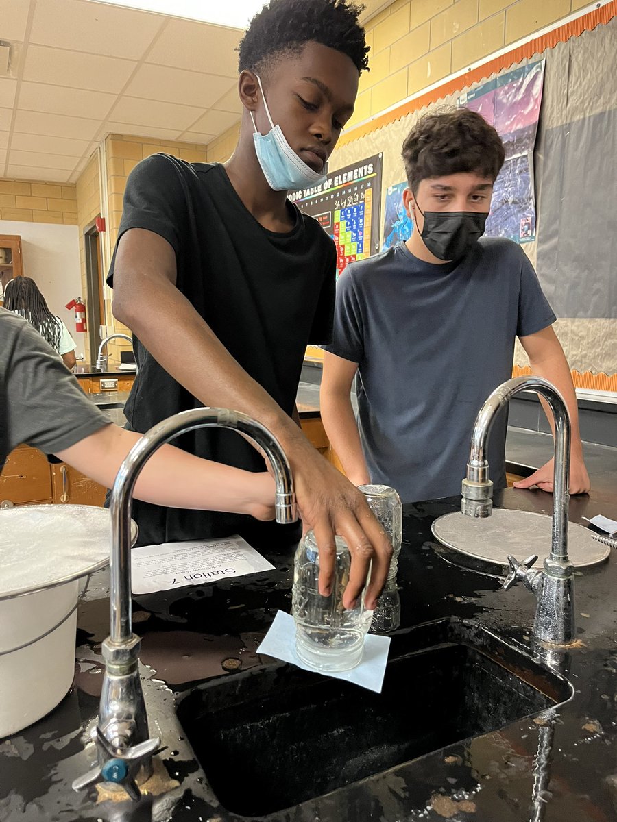 Jenny_Hibbs's tweet photo. Finished up our bulk properties unit w/ an awesome surface tension lab @FernCreekHigh @FreshAcademy_FC #science #physics #freshman @JCPSKY #teacher #teachlife #learningisfun #education #surfacetension https://t.co/ch05rkNmPx