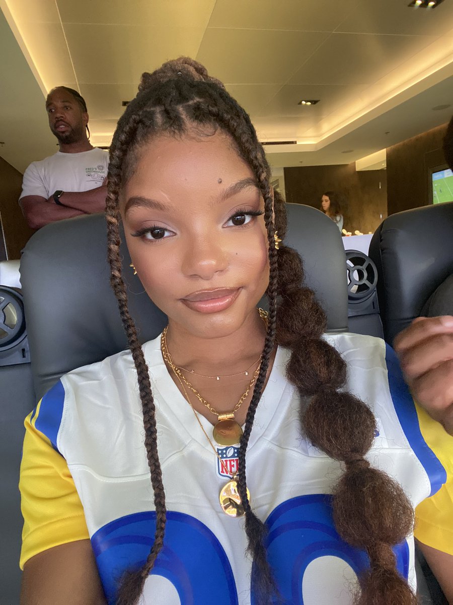 NaNa Akuaa✨ tweet media