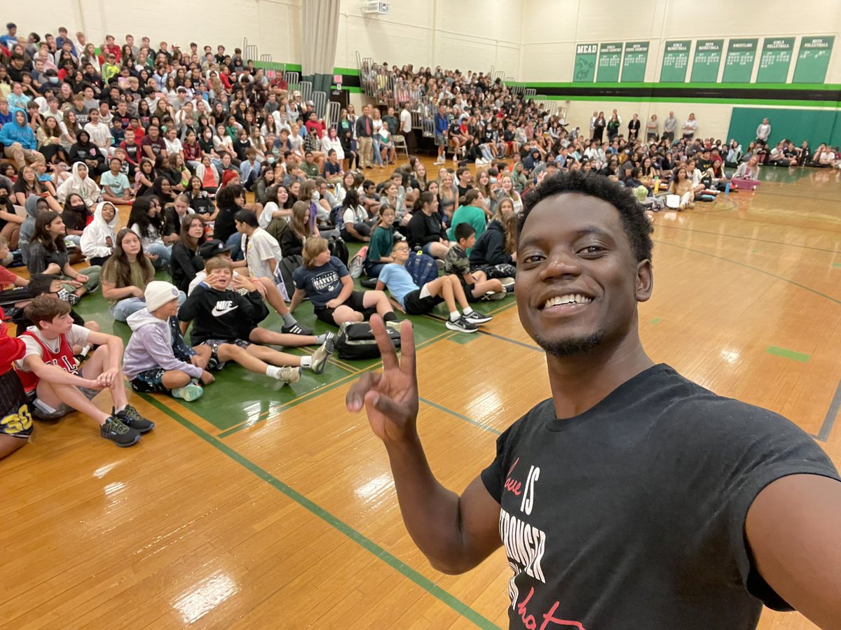 csingleton__2's tweet photo. I had a great time speaking to the 7th and 8th graders at Robert Frost and Margaret Mead Junior High Schools today.
-
Grateful for every opportunity!
https://t.co/Ao9tgrbZpk
-
#CantLetMomsDown https://t.co/Tt51uYM52L