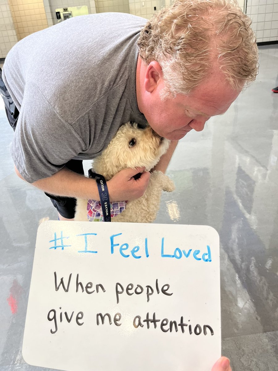 lexi_wkhs's tweet photo. Pretty sure #IFeelLoved day was designed for me! I love to give and receive love every day! https://t.co/1HxCdW4vZv