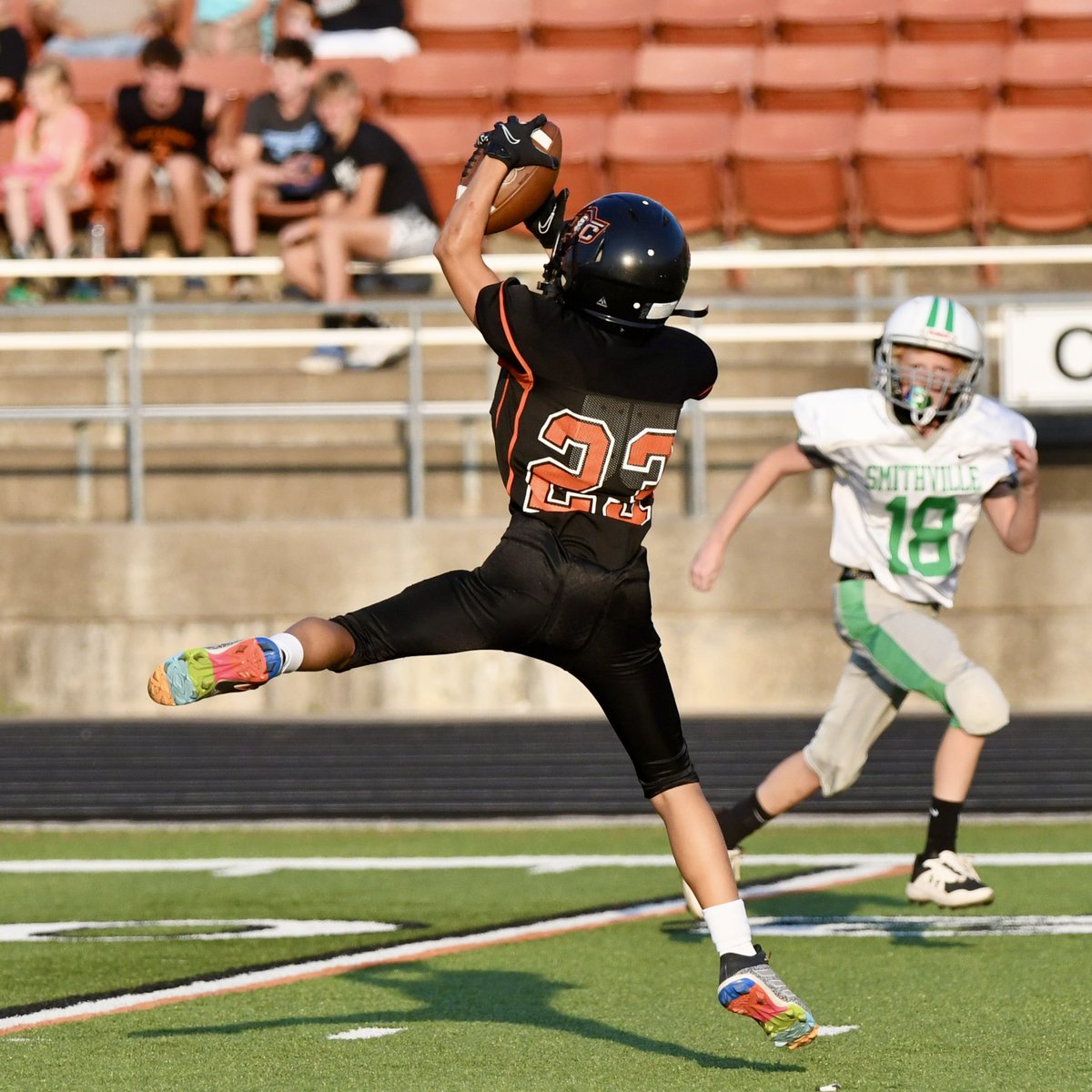 laramiller78's tweet photo. @PCR3MSFootball @barryschool @PCHSAthletics1 @PrincipalsPCMS @_pcpirates Great start to the season! Keep it going Pirates! 🏴‍☠️ https://t.co/NVzLCYovLv