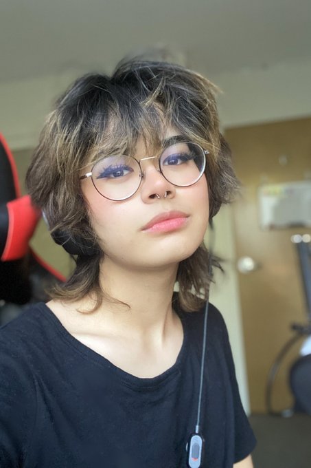 Finally a college girl 🥳 https://t.co/yhF4h0jI2S<a href="/tag/femboy"class="tags"><span>#femboy</span></a><a href="/tag/femboyfriday"class="tags"><span>#femboyfriday</span></a>