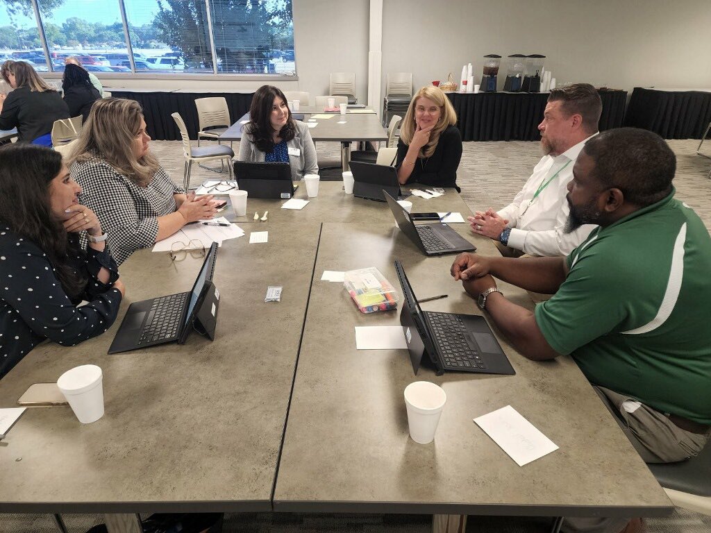 Cicely Tuttle tweet media