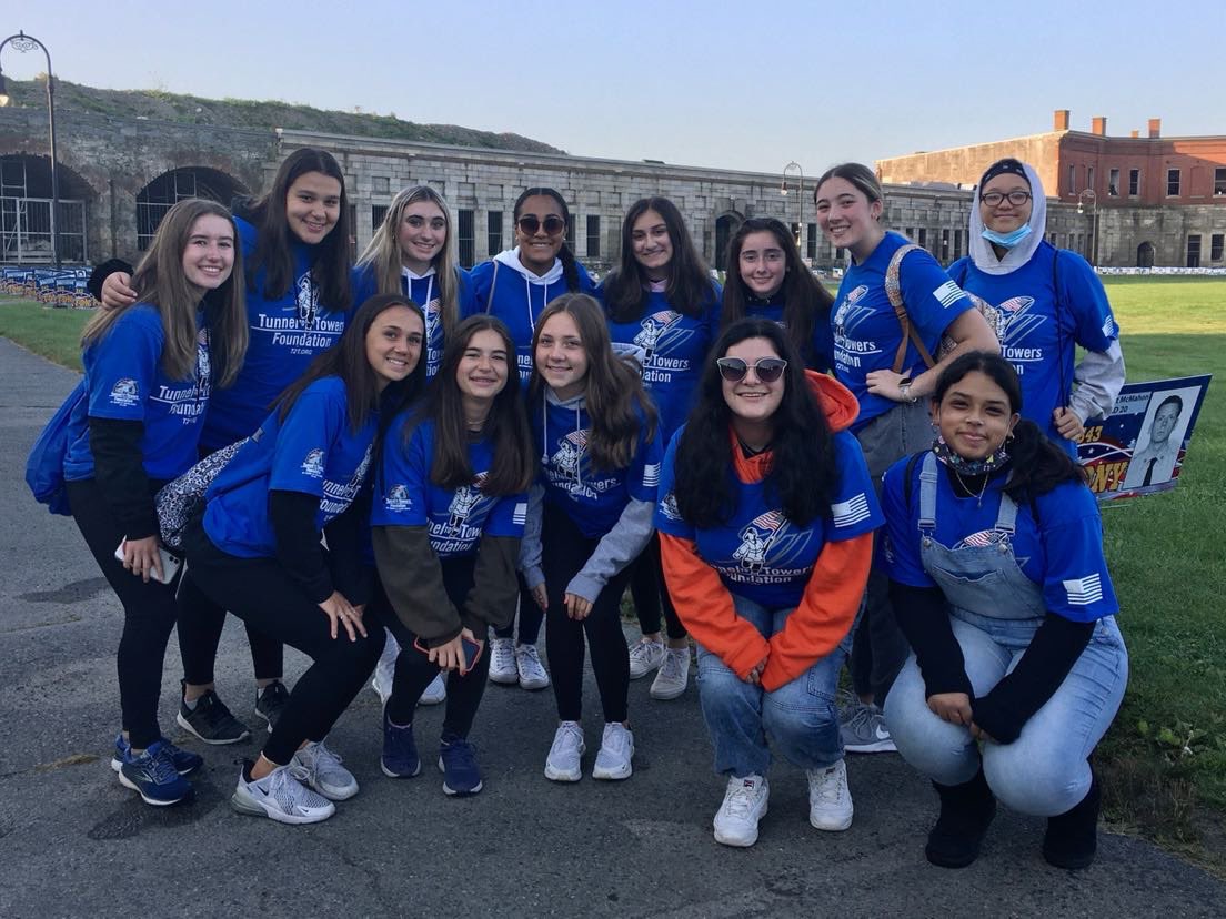 Tigers_Interact's tweet photo. To start off the new year, here’s a recap of our work recently! We have accomplished so much in the past year to help out our community, thanks to our club members. Hope to see you at our next meeting on September 16th! @tauntonhstigers @Taunton_Schools #LoveTauntonHS https://t.co/n0dFzywY86