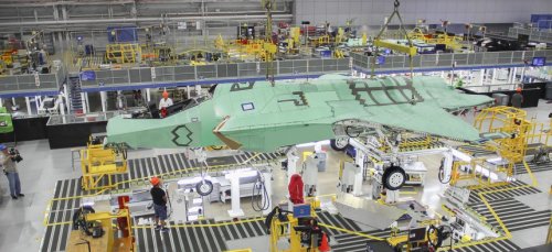 ActuDefense's tweet photo. Le Pentagone arrête les livraisons de F-35 après la découverte d'un composant chinois https://t.co/lFpOnvbbUY