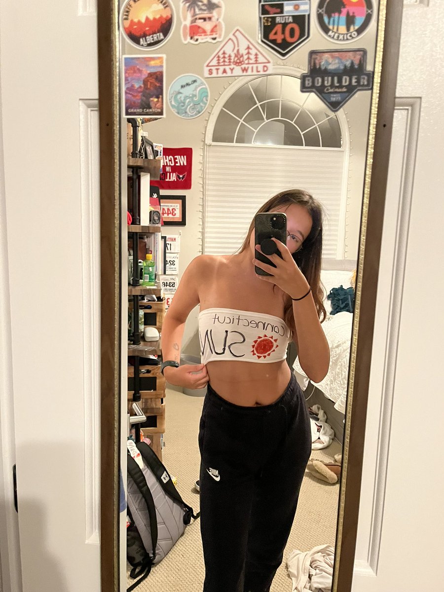 natspampinato's tweet photo. pov your merch doesn’t come in time so you make some yourself #sunin5 @GenderlessGapAd @ConnecticutSun https://t.co/ohaYW75Xh4