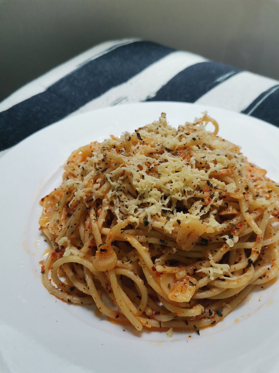leeyoumar's tweet photo. Pinoy Style Aglio Olio by #ChefLeo 😋 https://t.co/lXunkd3cuN