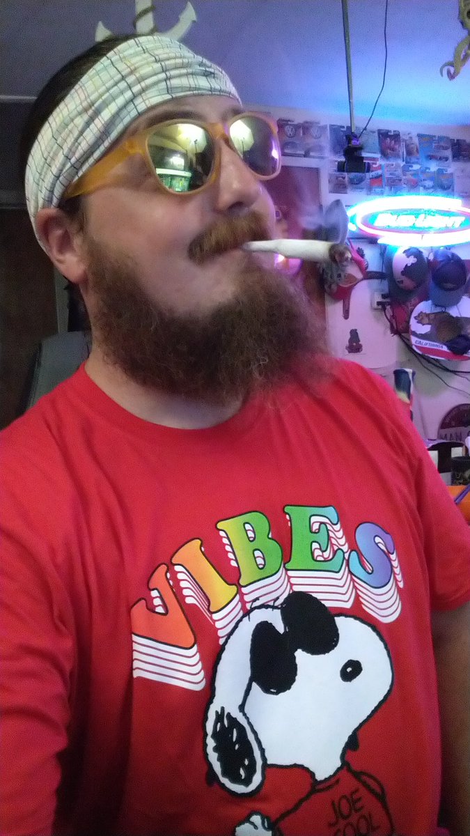 CrydeCamGaming's tweet photo. Opening the bar in just a moment with some more #solosloop #shenanigans on #SeaOfThieves! I'll be vibin well into the wee hours. Come say hi!

https://t.co/oRmp1Nr0Cy https://t.co/YuGoRy39he