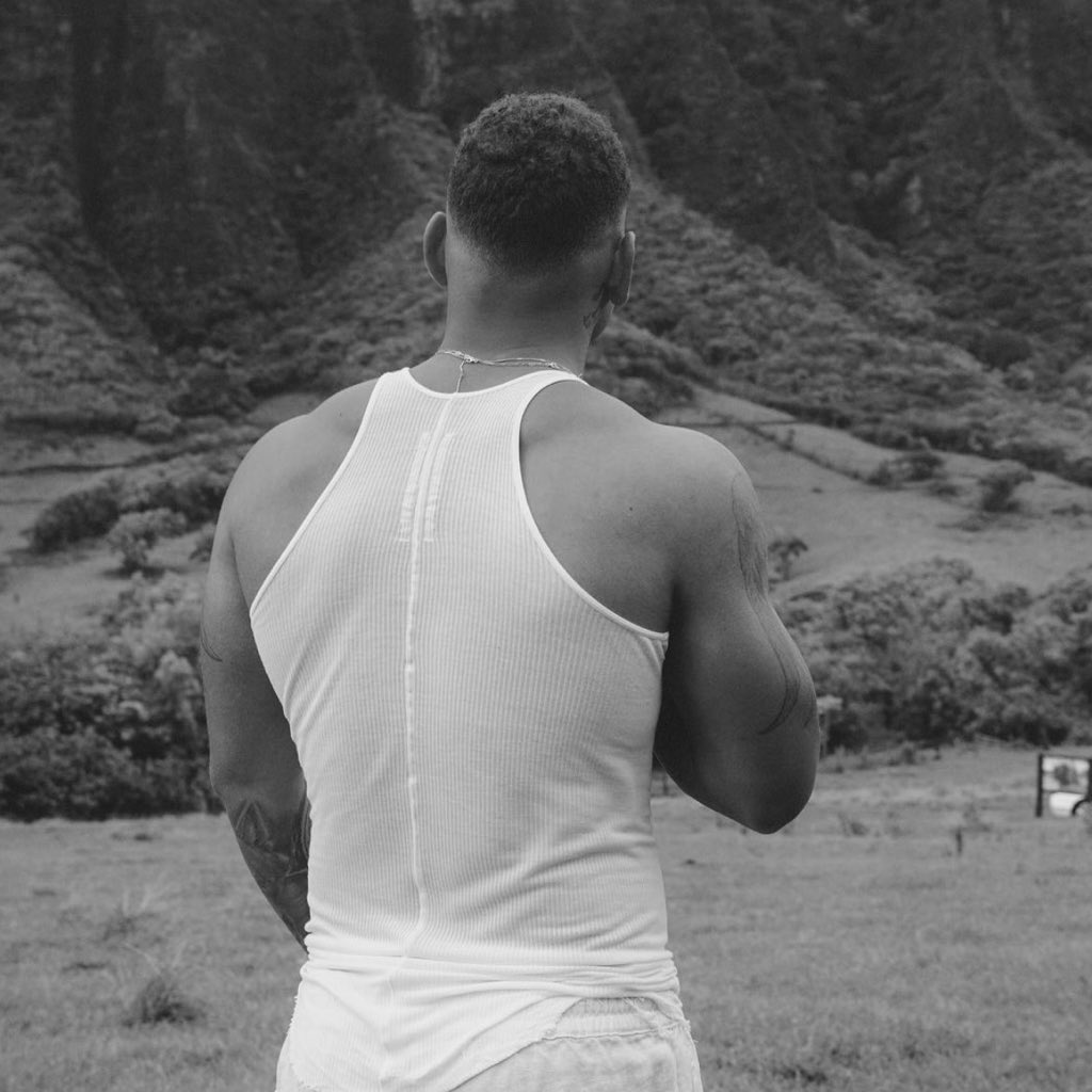 KaneBrownFamily's tweet photo. 2 Hours til #DifferentMan
#KBDifferentMan
-
https://t.co/rS6jWxwC6q https://t.co/Xsj1bqQE0L