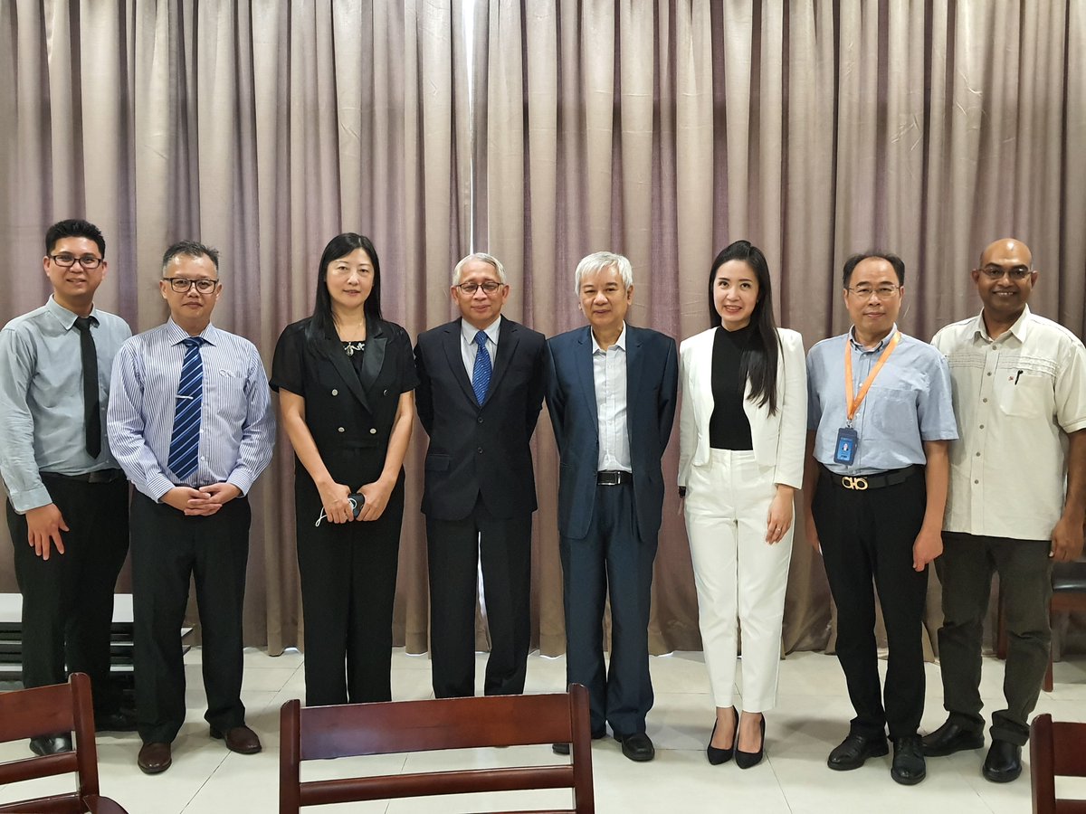 cmexmum's tweet photo. 5 September 2022 | EAC Courtesy Visit to Xiamen University Malaysia 2022

@BEM_Engineers (Engineering Accreditation Council EAC)
@xmumalaysia 
#cmexmum https://t.co/rsa7eTCVTz