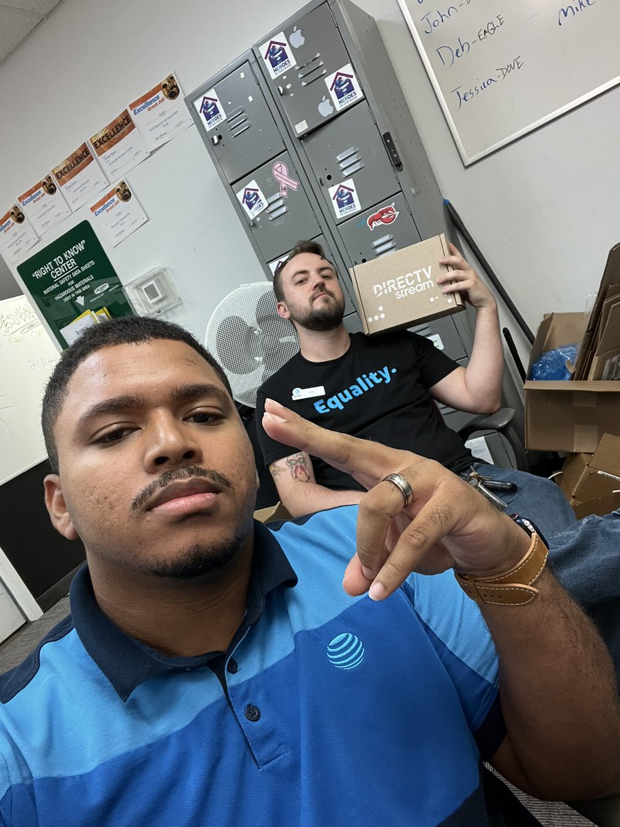 Pretty good day for TV for us today! 2 #DTVStrem and 1 #DTV! @JaredDERSC <a href="/CamDunn18/">Cam Dunn</a> <a href="/Mr_Feliciano20/">Erik Feliciano</a> <a href="/BartyStarter/">Bart Scratch</a>
