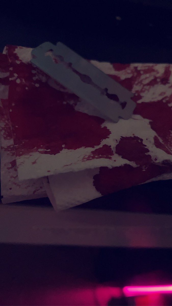 imhisbfbitch's tweet photo. after tonights session! so many cuts and i felt incredible~! fakeeee!!! /j https://t.co/MIfNZJRUsO