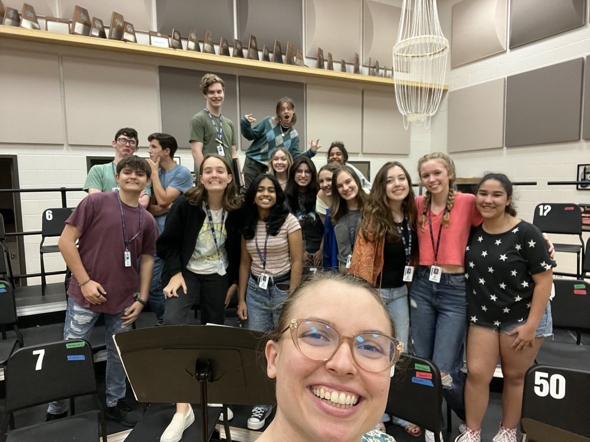 CLHSChoir's tweet photo. What a great afterschool rehearsal today! District auditions are next week! #LaketoState https://t.co/yu6TgL31ul