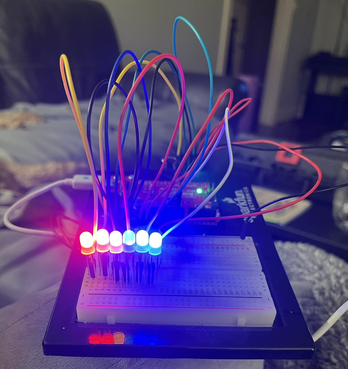 MsLynnNichols's tweet photo. Binary clocks in robotics class tomorrow!
Joke: Did you know there are 10 kinds of clocks?
A: Those that are in binary and those that aren’t! Haha! @GilmanSchool #GilmanSTEM https://t.co/uBb2wMezQz