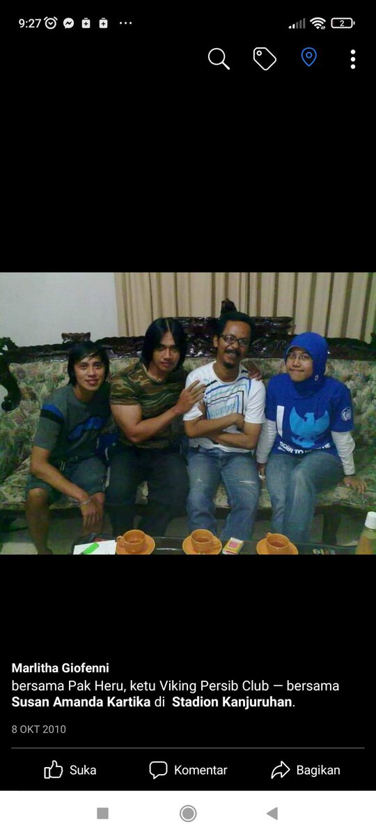 MarlithaG's tweet photo. Kang Heru Djoko adalah orang yang rendah hati. Mau datang silaturahmi ke rumah orang Malang di Bandung (belakang Pasar Caringin), foto dg almarhum Agung Hercules https://t.co/JB5r89YxvZ