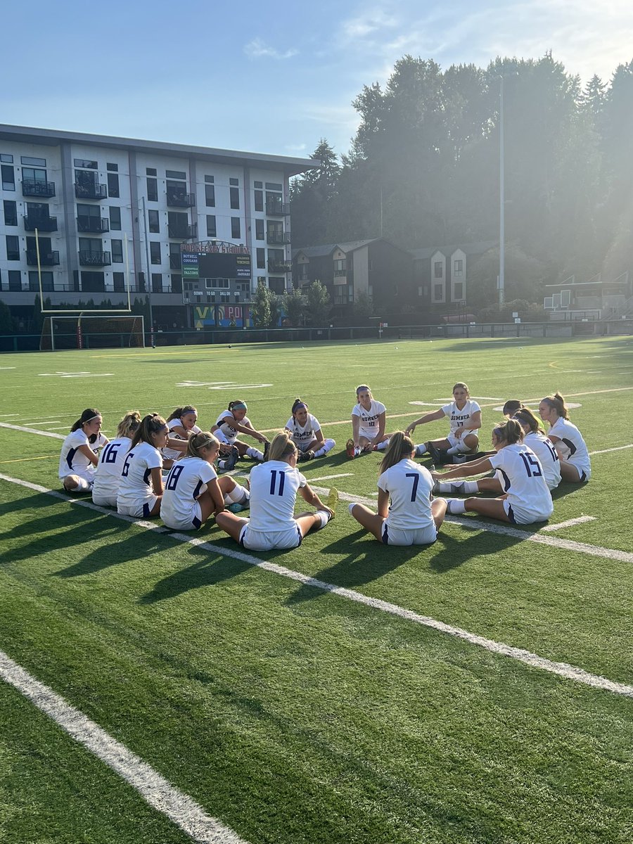 Varsity gets the 1-0 WIN @ North Creek! Beautiful goal from <a href="/Taylie_7/">Taylie</a> is the difference and another shutout in goal for KK👊🏼⚽️ #GoSparts