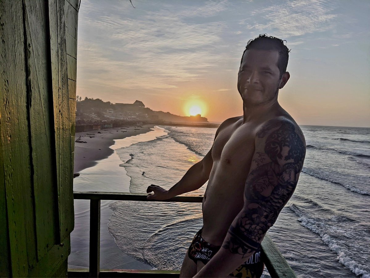 leocampo26's tweet photo. #beach #sun #rememberthedays https://t.co/gamcMeHIcE