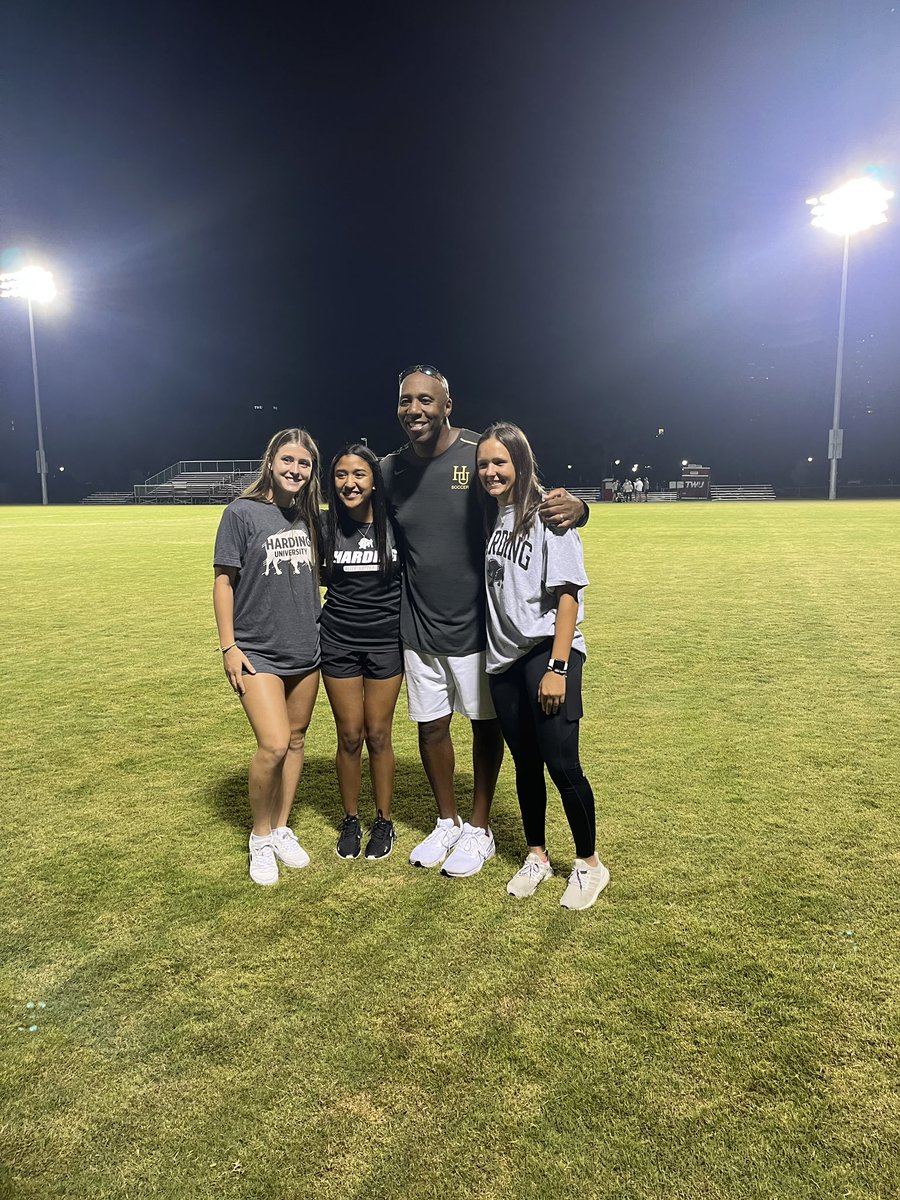campbell_cox06's tweet photo. Enjoyed getting to watch @Harding_WSoc in action tonight! Seeing @WhitneyT_22 made it even better! Go Bisons!! 🦬@afc06girls https://t.co/XMKbPFixb3