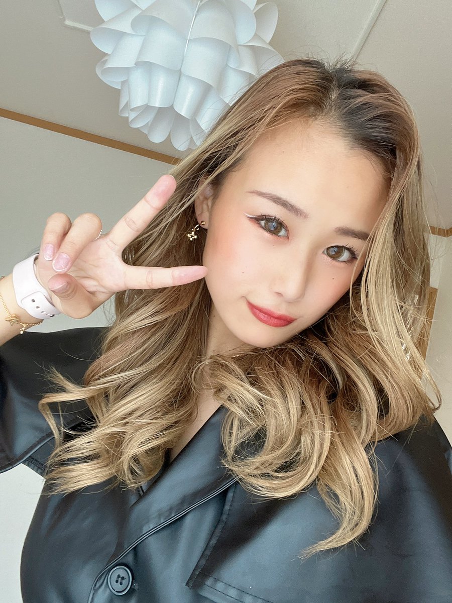 maplegirl_3's tweet photo. Happy birthday to me ♡ https://t.co/z5vCUCkwz0