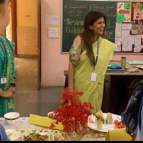 mapsavschool's tweet image. Students of #MAPS participated in an #InternationalExchangeProgram - Korean Culinary Cooking Challenge
The #students of classes XI and XII prepared delicious traditional Korean dishes with fusion of #Indian taste. 
#IndoKoreanCollaboration @Dir_Education @AlkaSahani