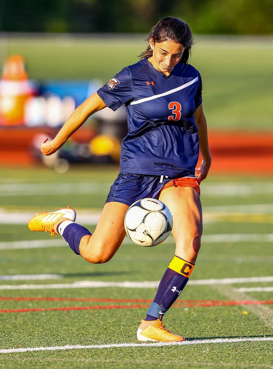bill_asp's tweet photo. The weather was perfect for the ESM Varsity Girls... Congrats on your win...  and of course....Congrats to our Senior Photo Giveaway winner Angelina!  Great Game...hope you like your photos! https://t.co/CxXt1koNiU