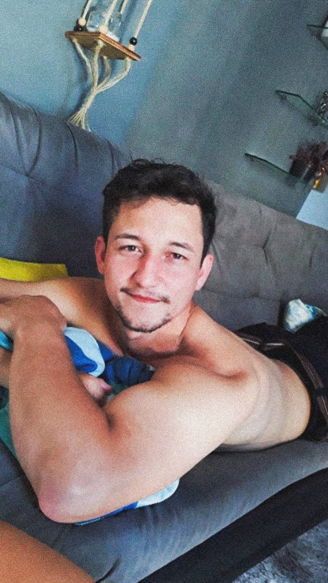 felipe_ipy's tweet image. Insista na sua felicidade...