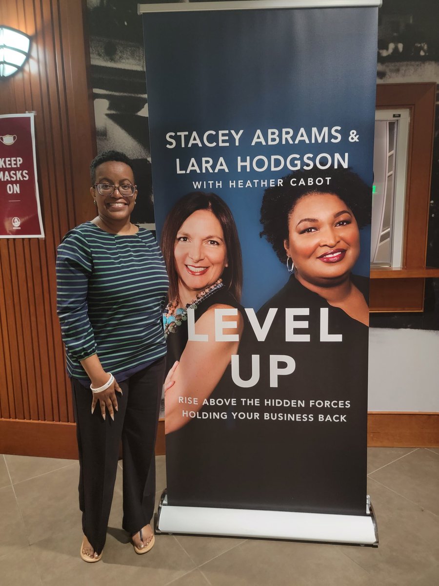 CoachLavonya's tweet photo. Tonight Lara Hodgson of @NOW came to share with our @Morehouse students during our #TrepTalk series about her latest book with her business partner #Spelmanite @staceyabrams titled Level Up! 🧵 https://t.co/k3zVhzBMlA