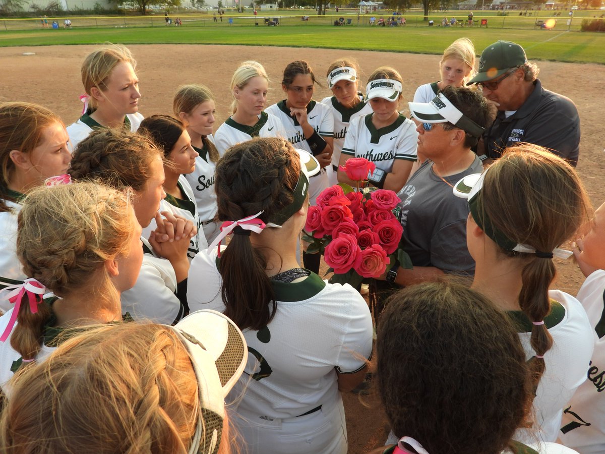 TGrayjspsports's tweet photo. .@PX_SOFTBALL and @LSW_Softball
 played more than a doubleheader Thursday. They played for a cause to fight against cancer. LSW also honored assistant coach and cancer survivor Lis Brenden with flowers. Pius X and LSW split the double header 11-8 (Pius X), 11-1 (LSW) #nebpreps https://t.co/5q756AvZsu